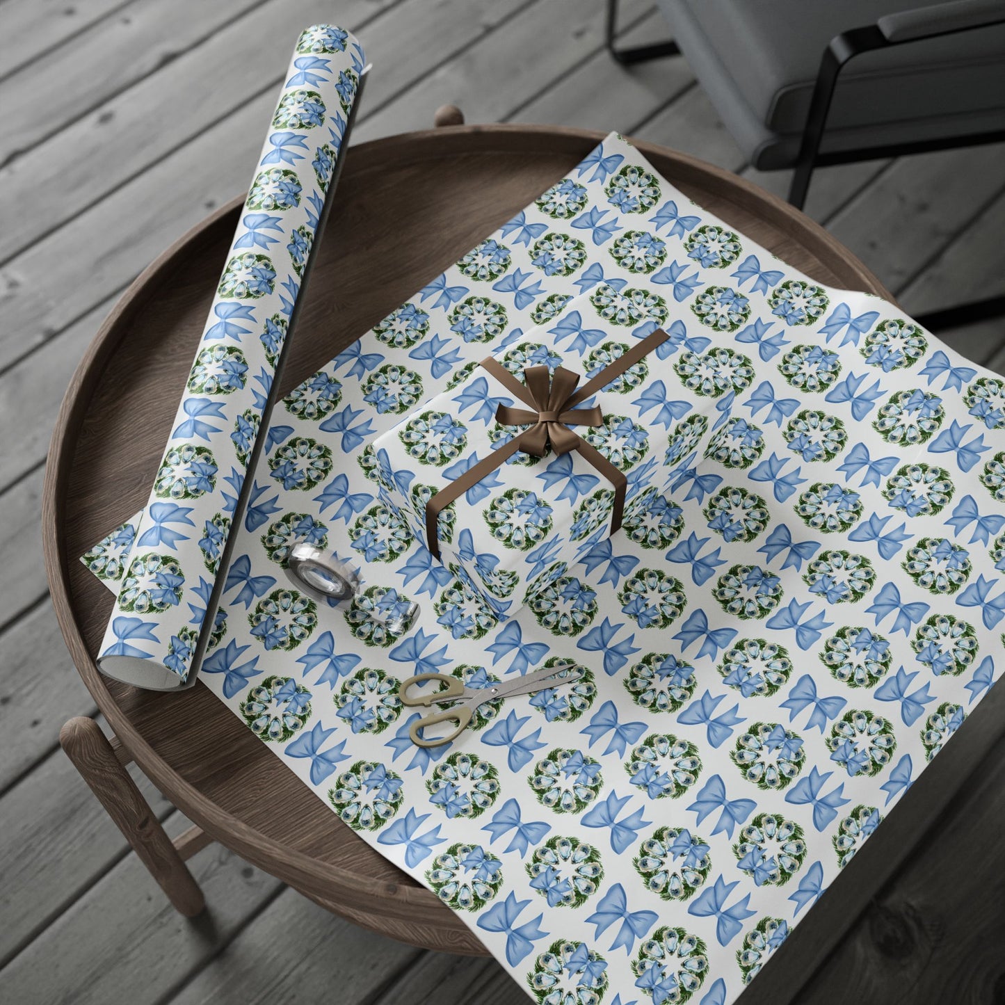 Oyster Wreath & Bow Wrapping Paper