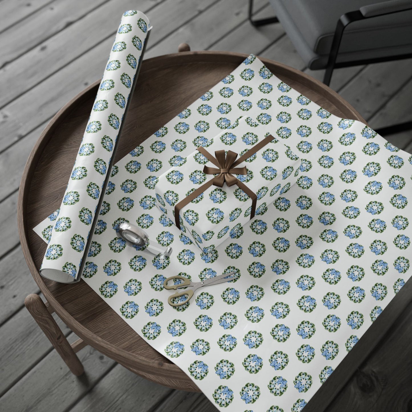 Oyster Wreath Wrapping Paper