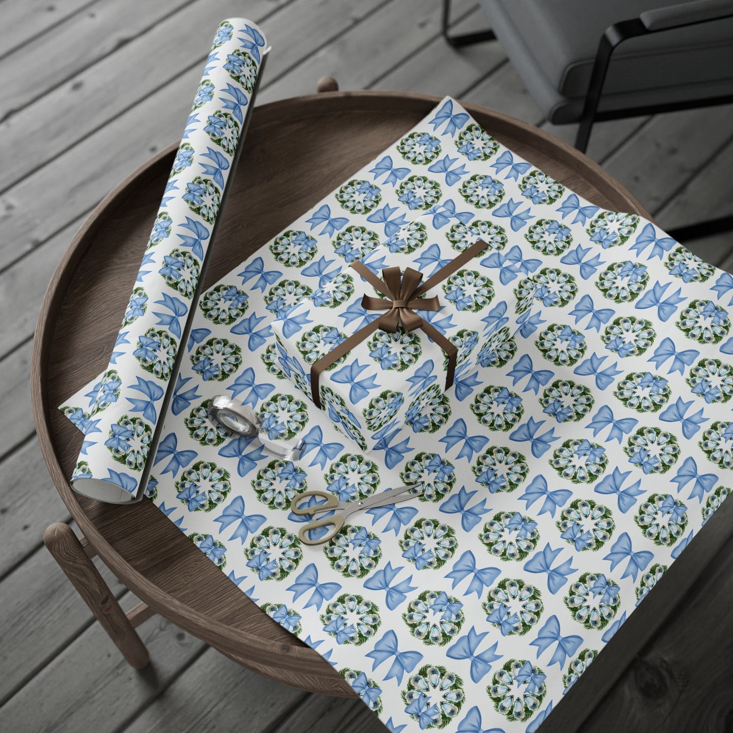 Oyster Wreath & Bow Wrapping Paper
