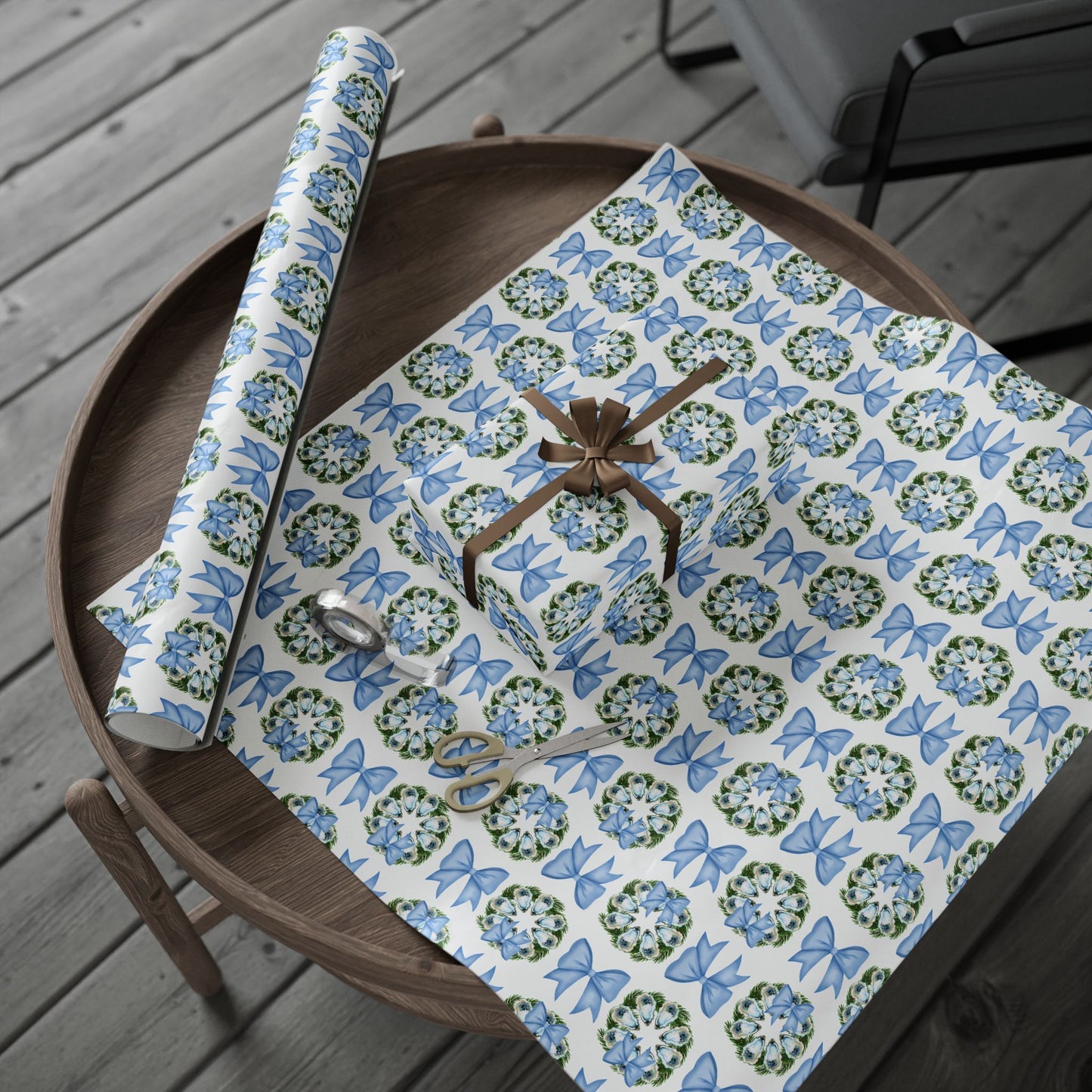 Oyster Wreath & Bow Wrapping Paper